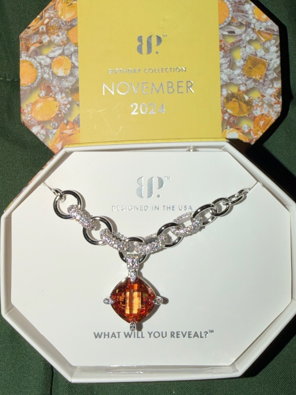 BP November 2025 Luxe in Love rhodium necklace RBP8425